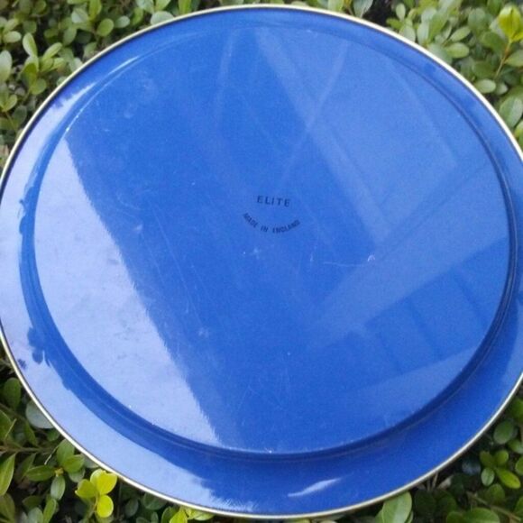 Vintage Decorative English Tin - 10" - Picture 5 of 7